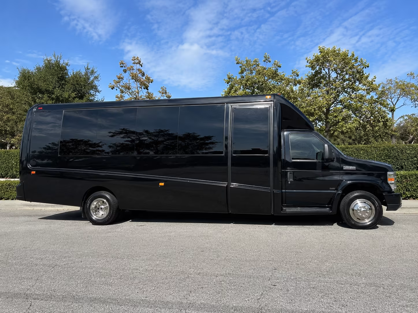 yorba linda airport transportation onboard seating